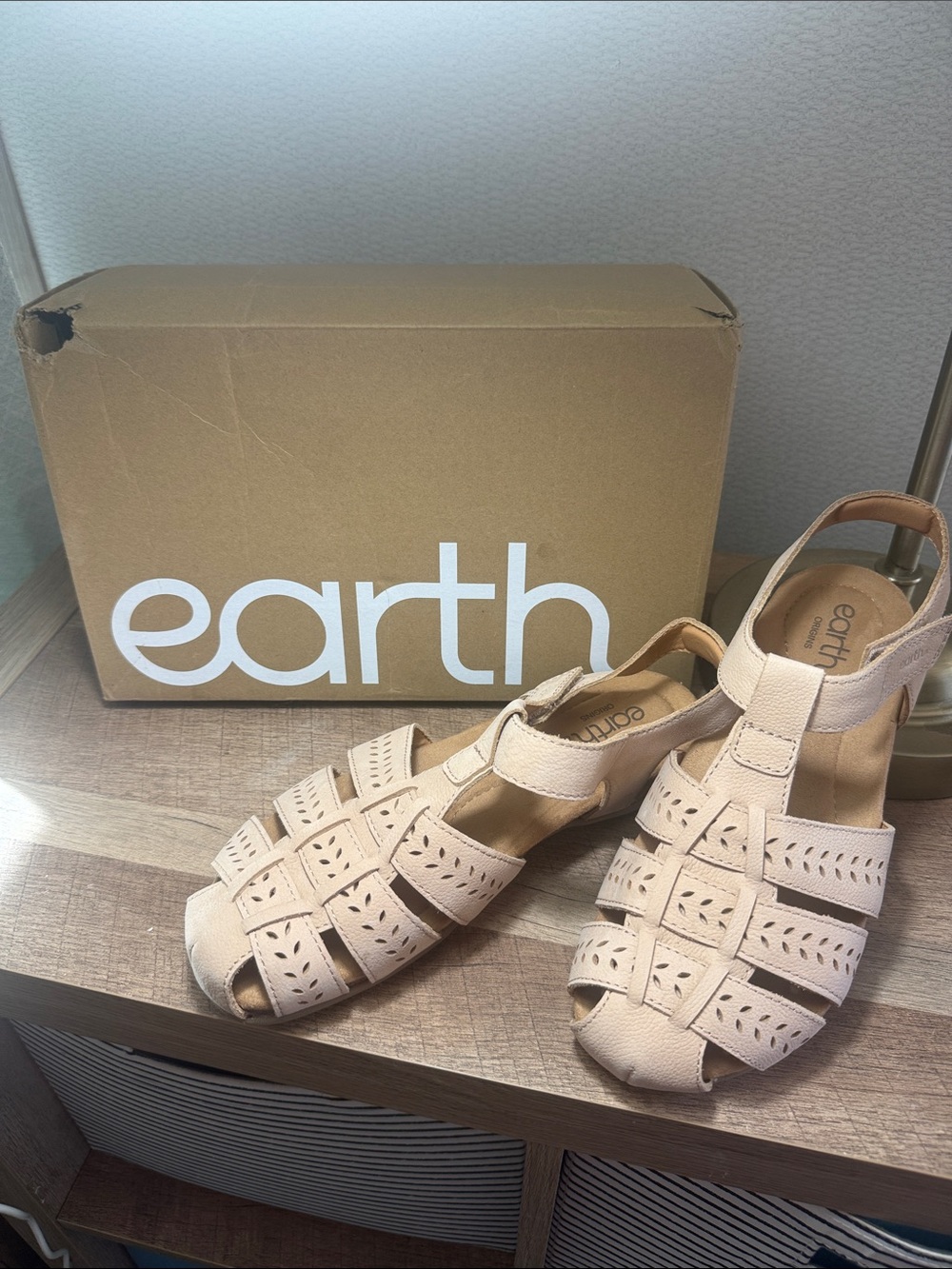 Earth Women's Blush Tan Leather Cutout Peep-Toe Sandals